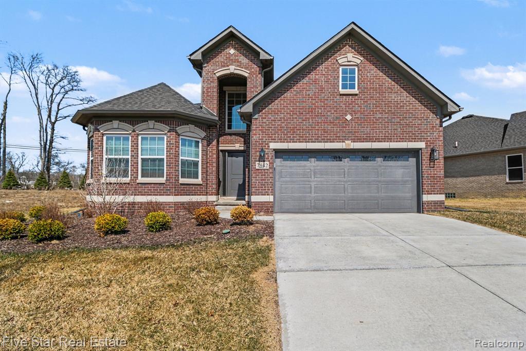 7842 Trailside Court Property Photo 1