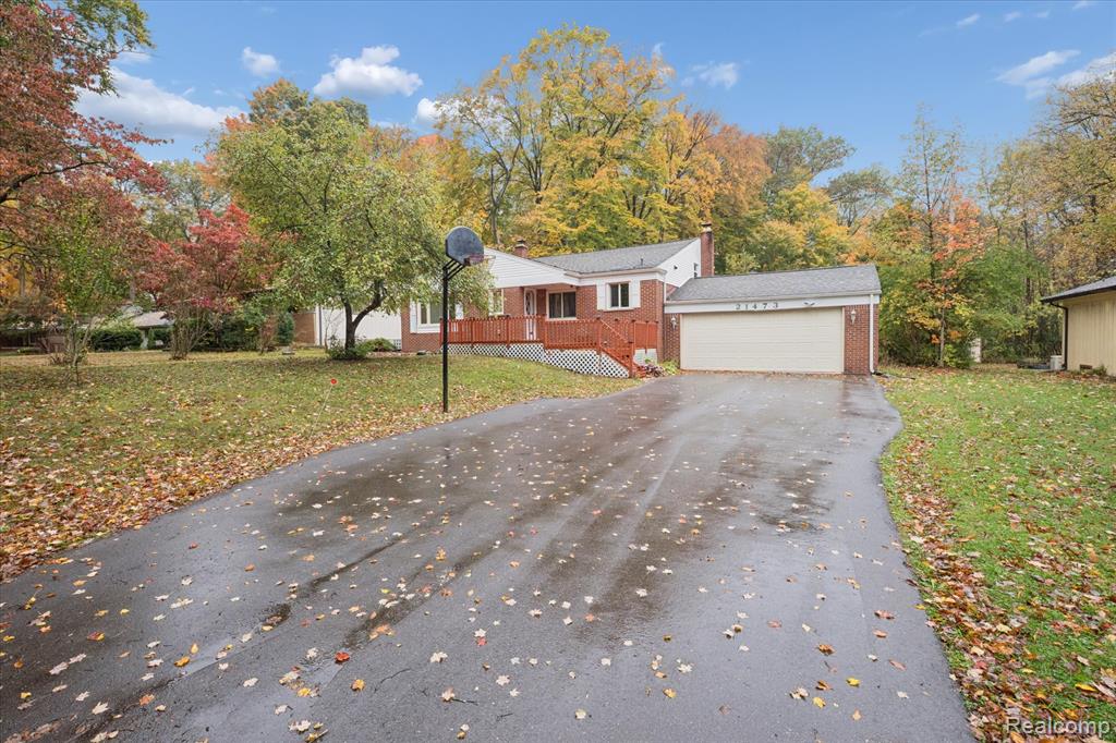 21473 Lundy Drive Property Photo 3