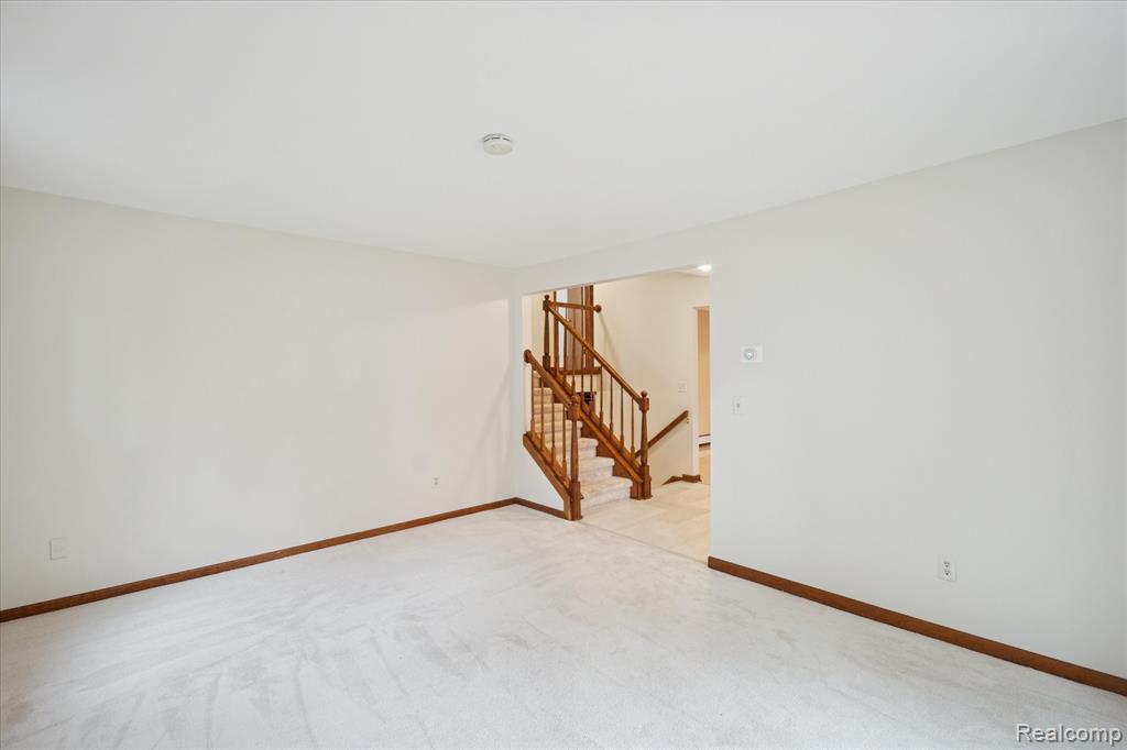 21473 Lundy Drive Property Photo 7