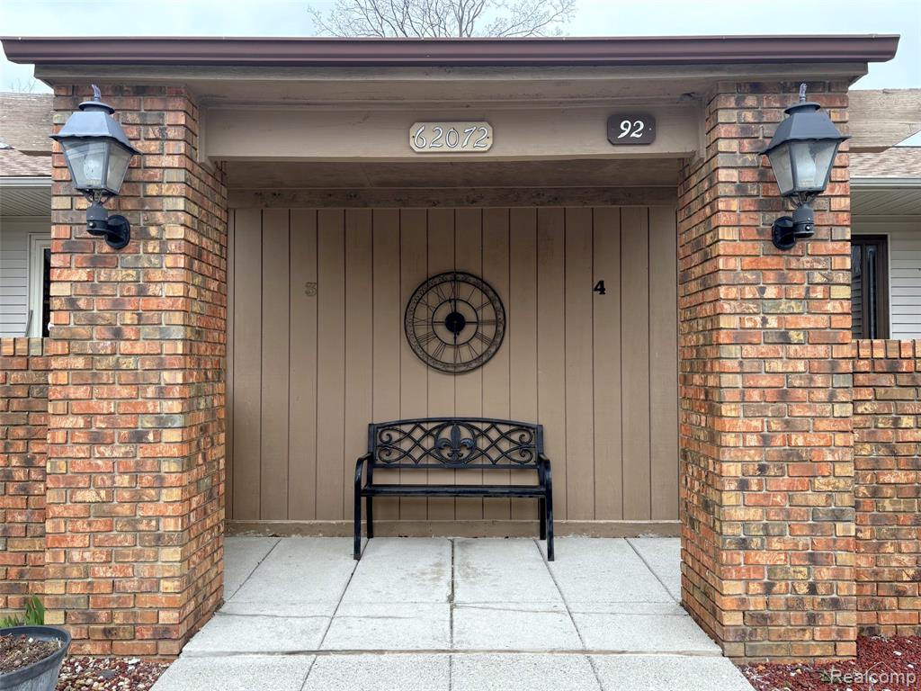 62072 Yorktown - Unit 4 Property Photo 1