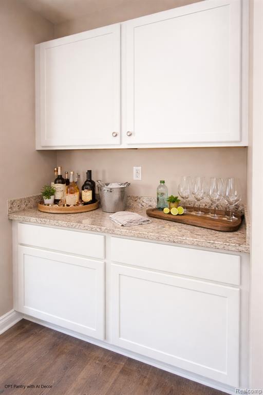 34607 John Bartley Circle Property Photo 6