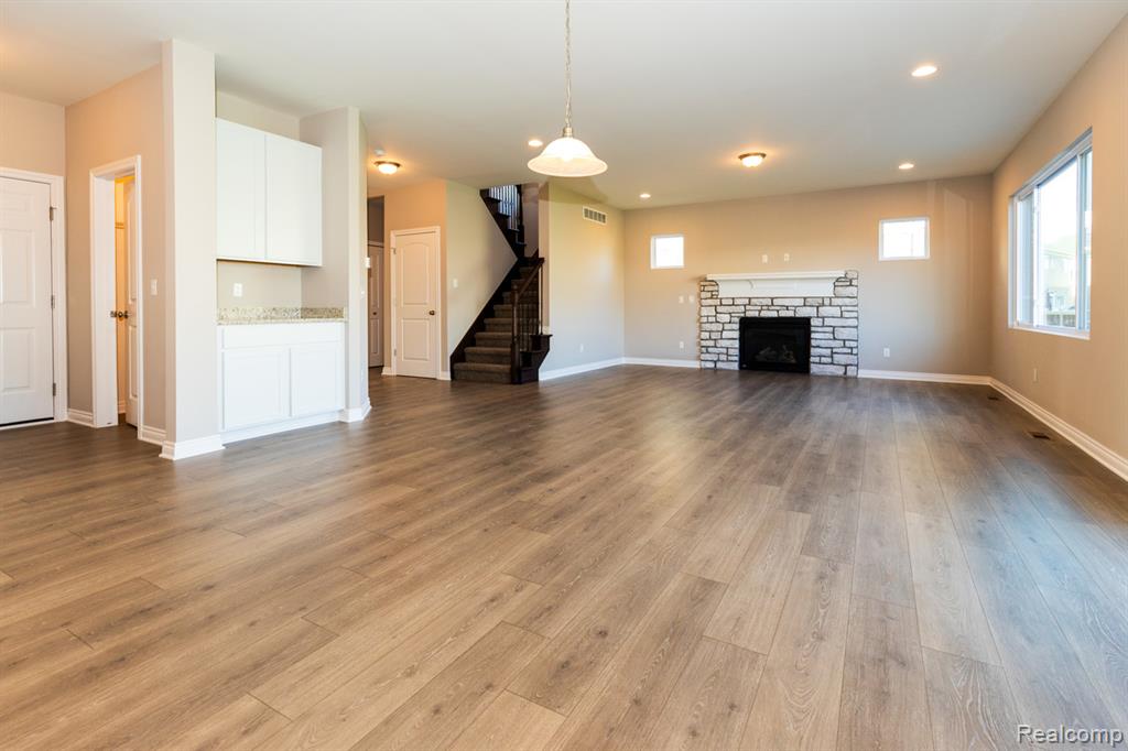 34607 John Bartley Circle Property Photo 14
