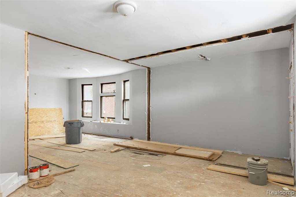 2980 Baldwin Street Property Photo 5