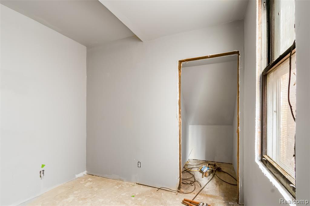 2980 Baldwin Street Property Photo 8