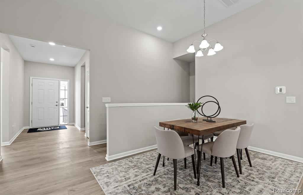 2015 Coventry Drive Property Photo 5