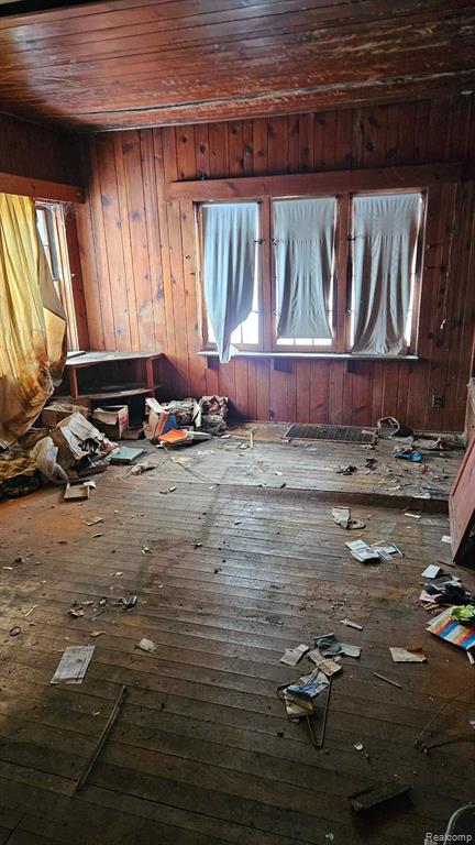 231 W Bennett Avenue Property Photo 6