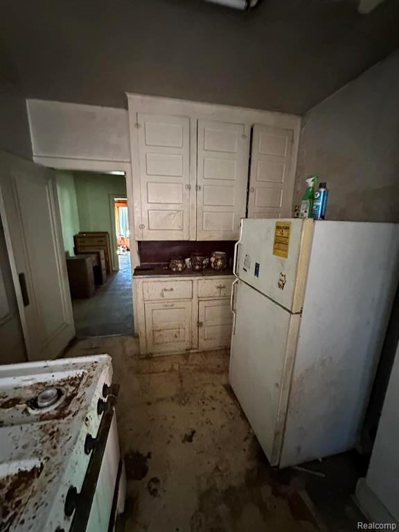 231 W Bennett Avenue Property Photo 7
