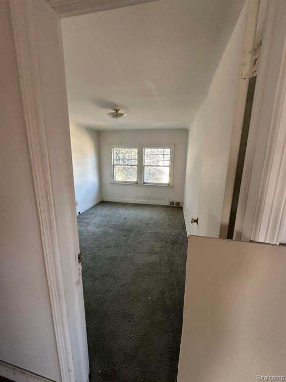 231 W Bennett Avenue Property Photo 15