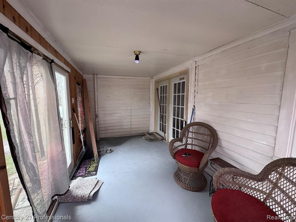 2021 W Rose Center Road Property Photo 15