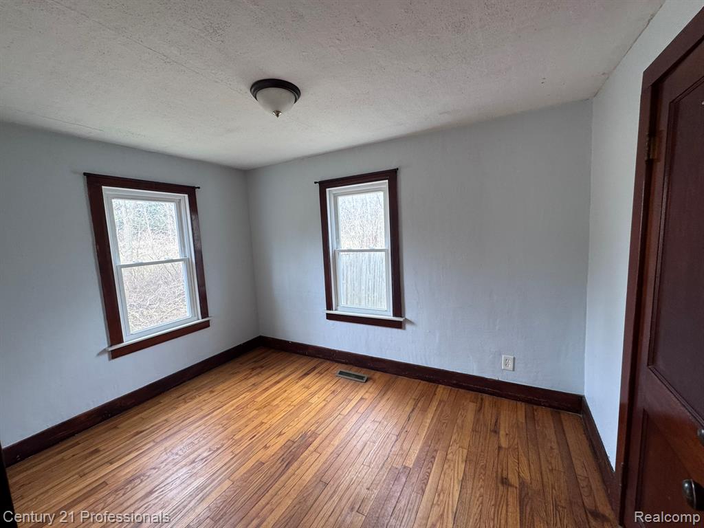 2021 W Rose Center Road Property Photo 25