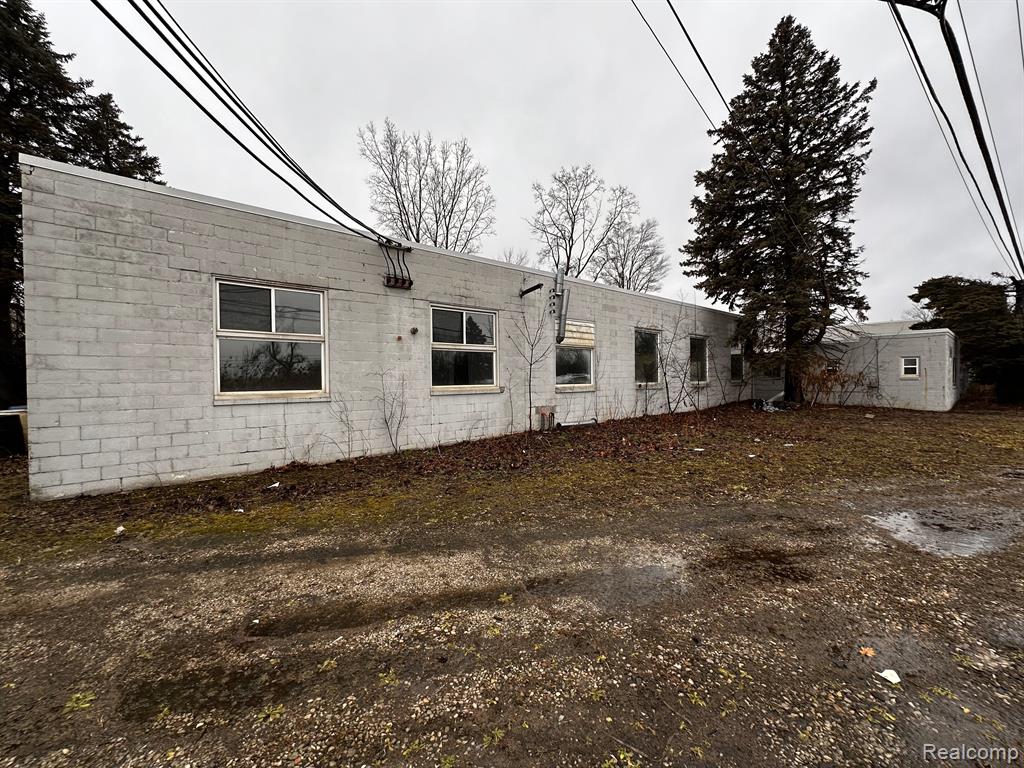 41241 E Huron River Drive Property Photo 3