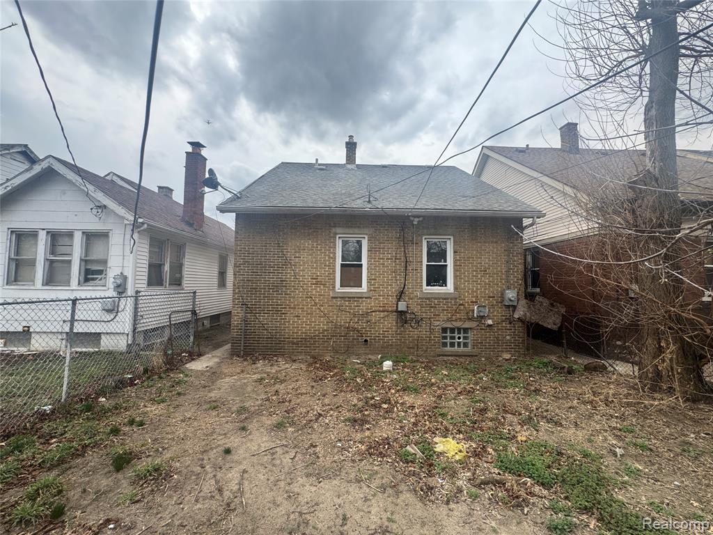 15416 Snowden Street Property Photo 5