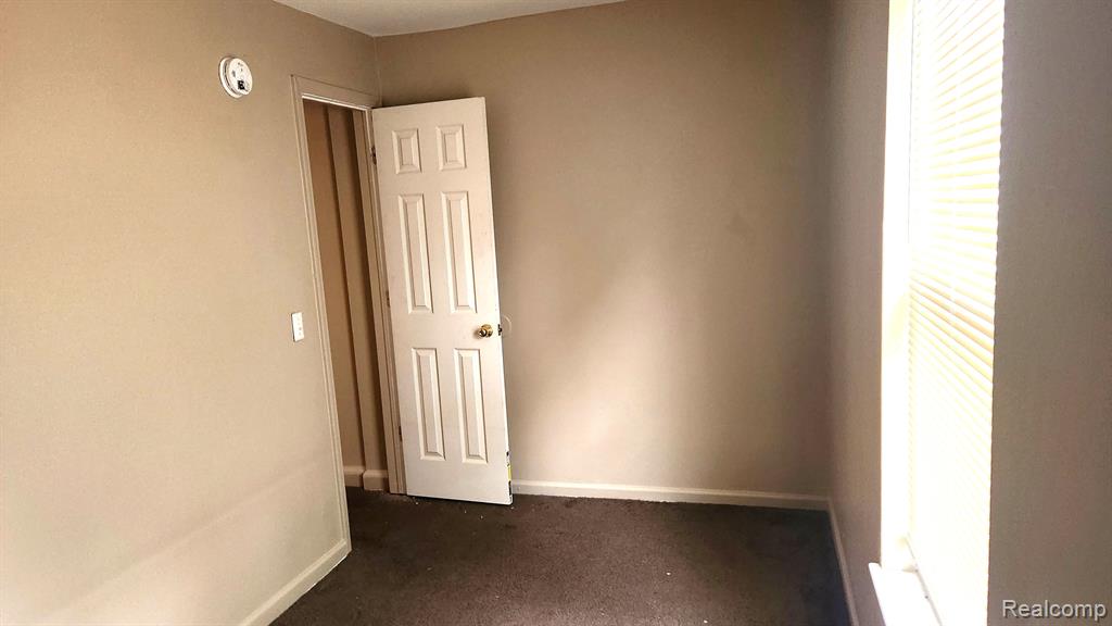 98 Eldredge Street Property Photo 15