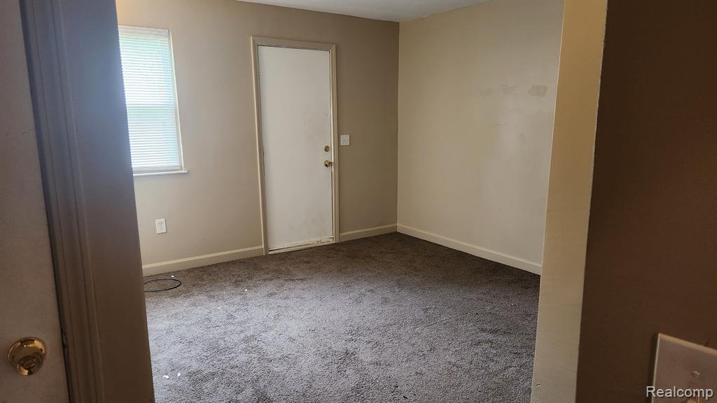 98 Eldredge Street Property Photo 16