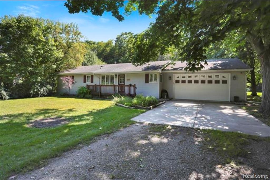 6865 Abbottsford Road Property Photo 1