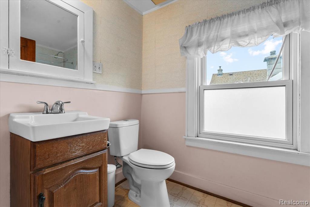 133 Oak Street Property Photo 24