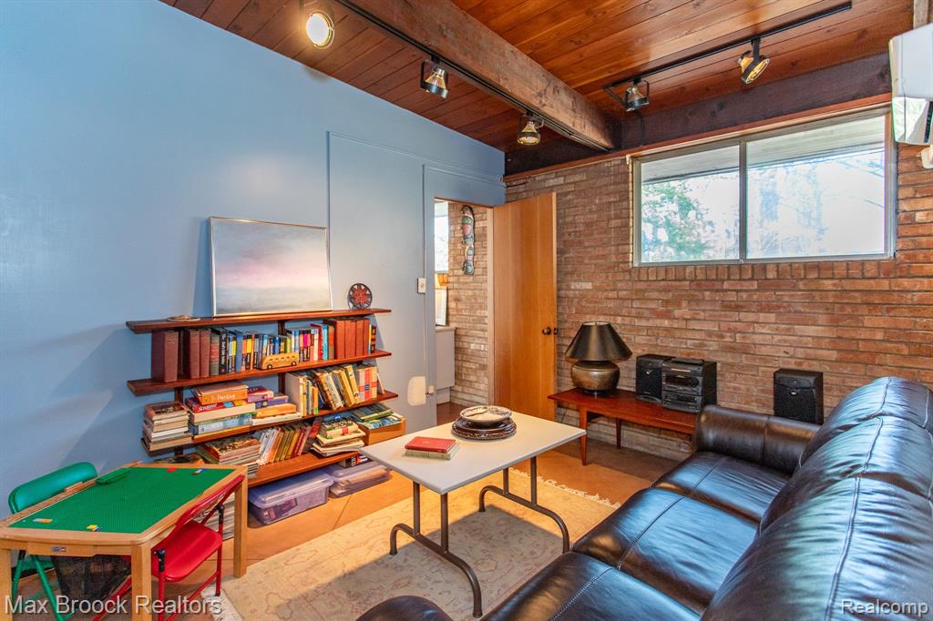 30875 Franklin Road Property Photo 31