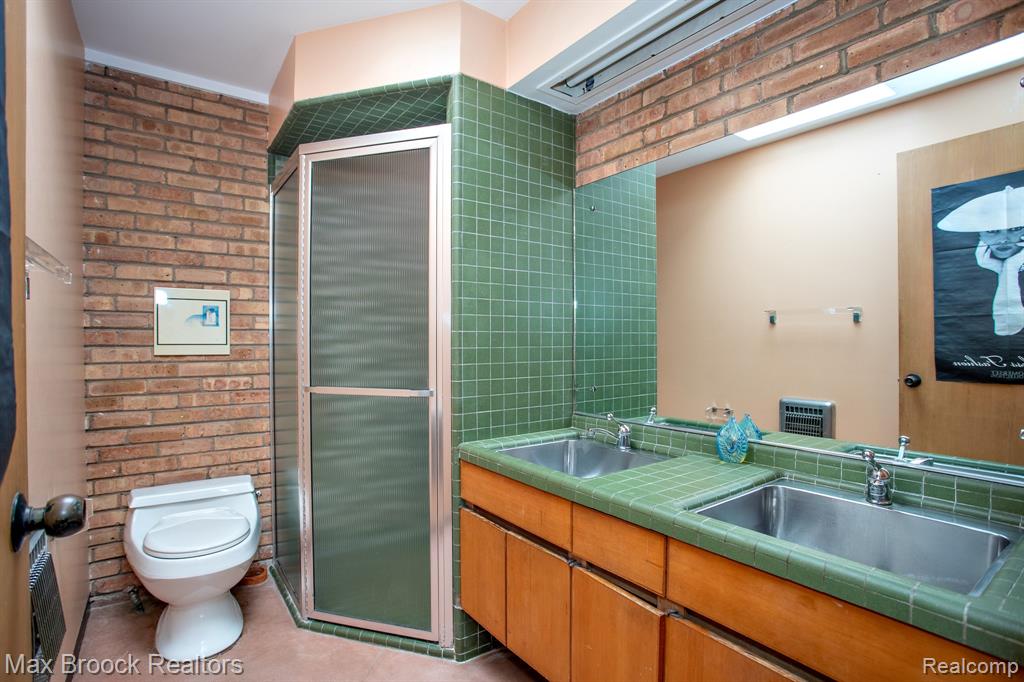 30875 Franklin Road Property Photo 37