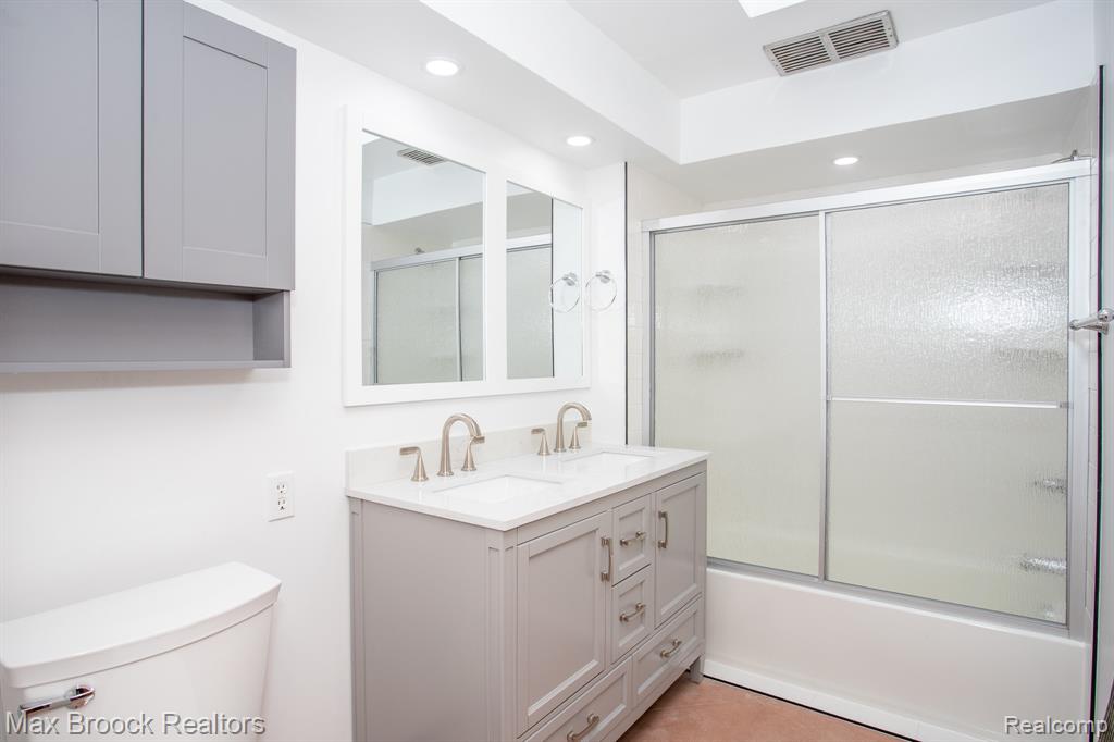 30875 Franklin Road Property Photo 40