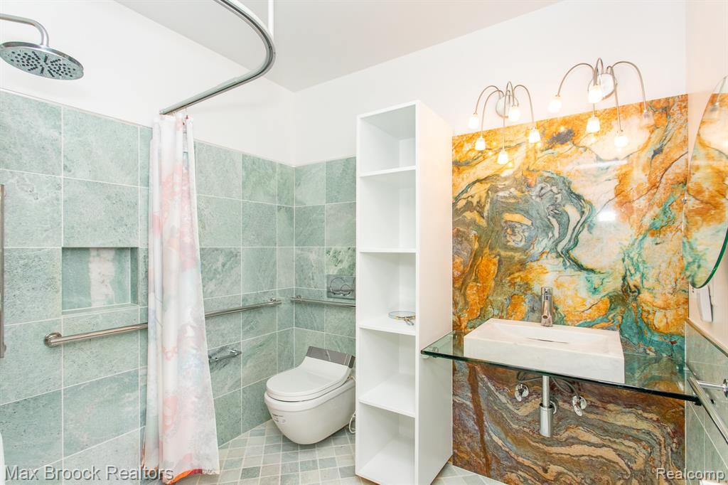 30875 Franklin Road Property Photo 52