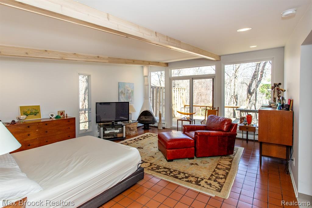 30875 Franklin Road Property Photo 55