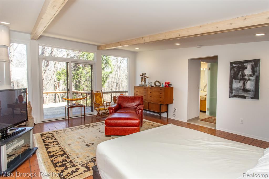 30875 Franklin Road Property Photo 57