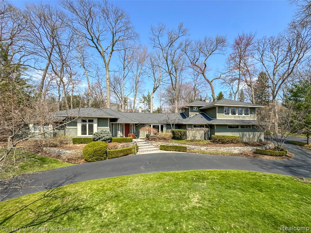6130 Idlewyle Road Property Photo 1