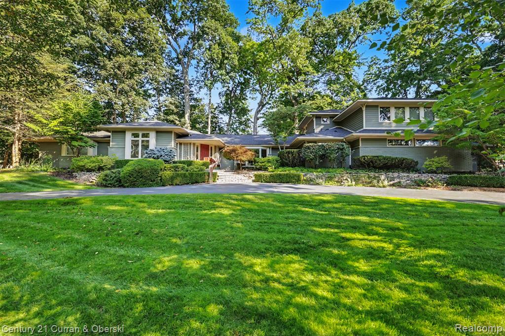 6130 Idlewyle Road Property Photo 1