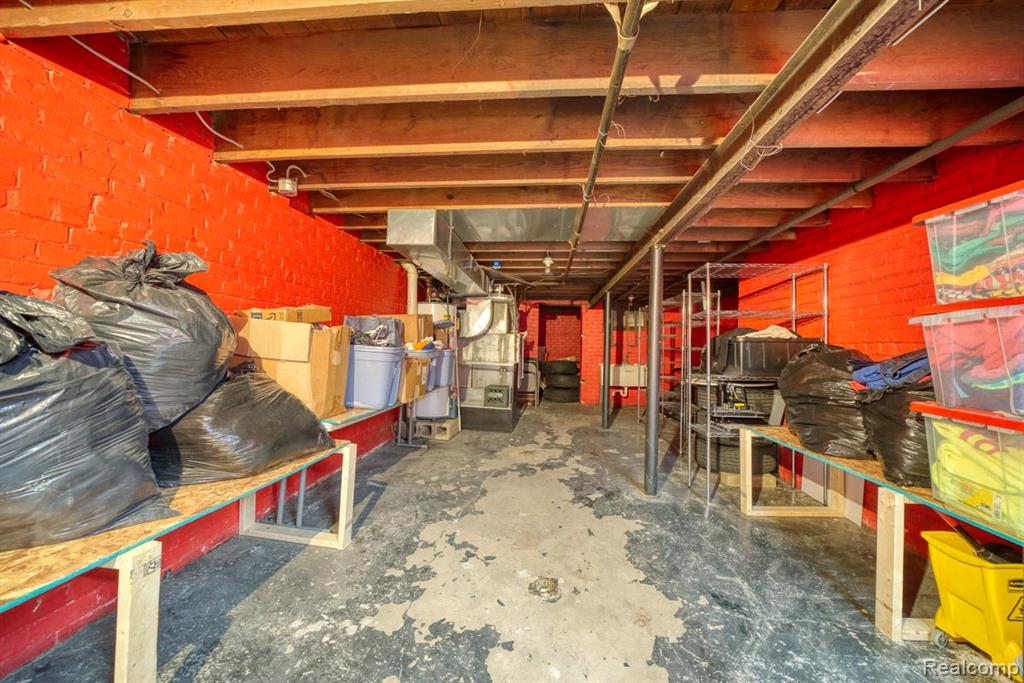 10325 Cadieux Road Property Photo 16