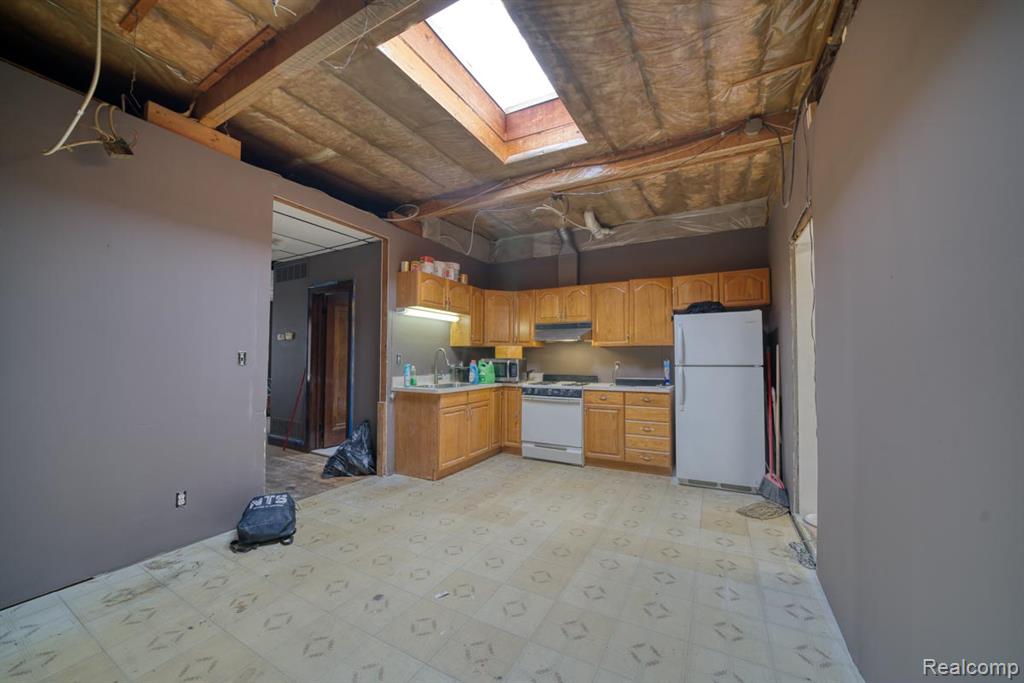 10325 Cadieux Road Property Photo 22