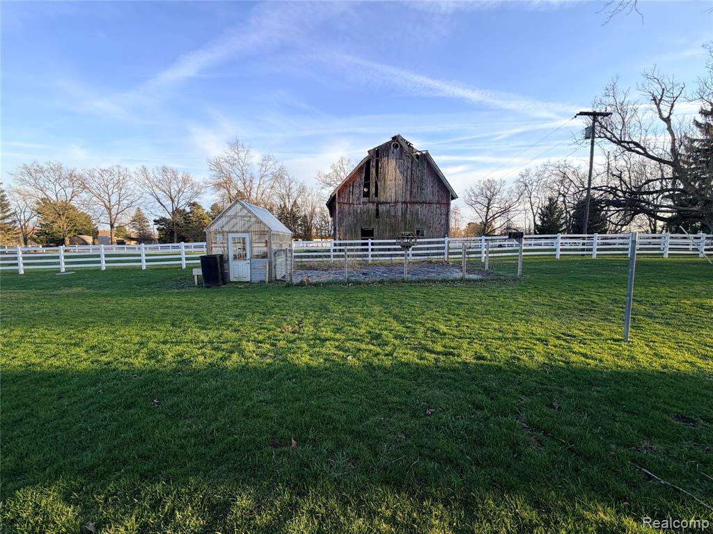 6038 Byron Road Property Photo 8