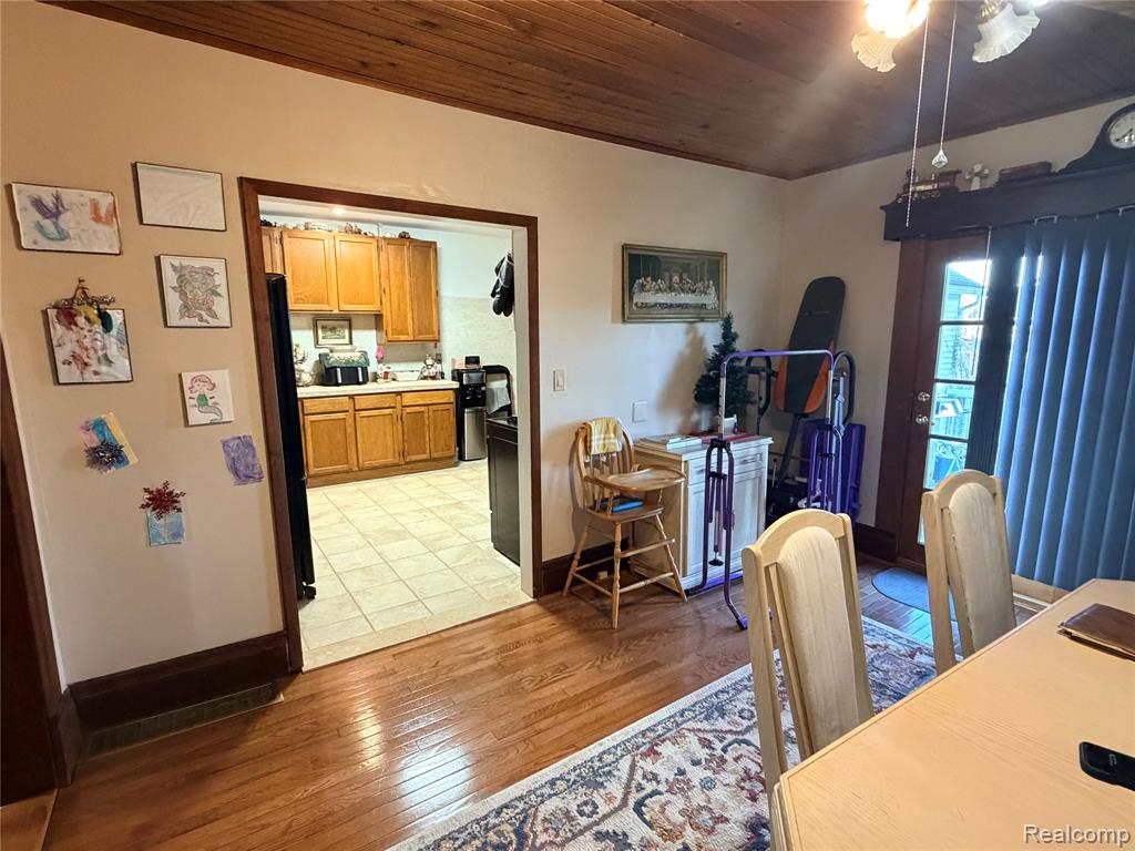 6038 Byron Road Property Photo 11