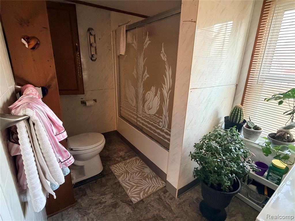 6038 Byron Road Property Photo 21