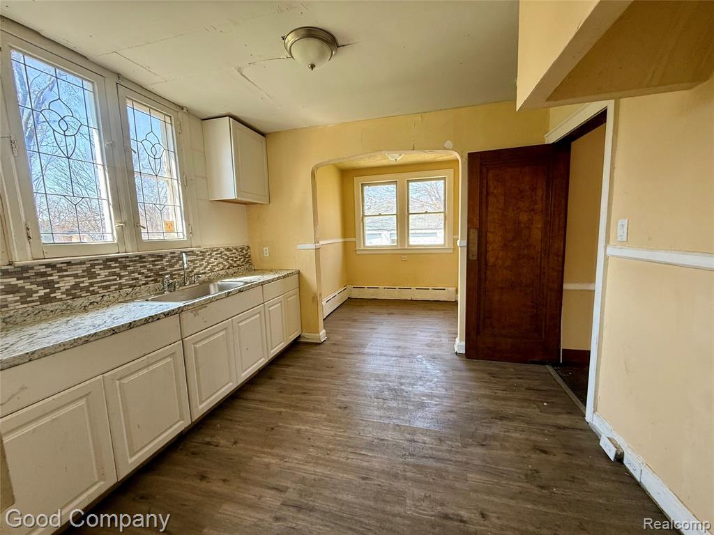 12761 Corbett Street Property Photo 11