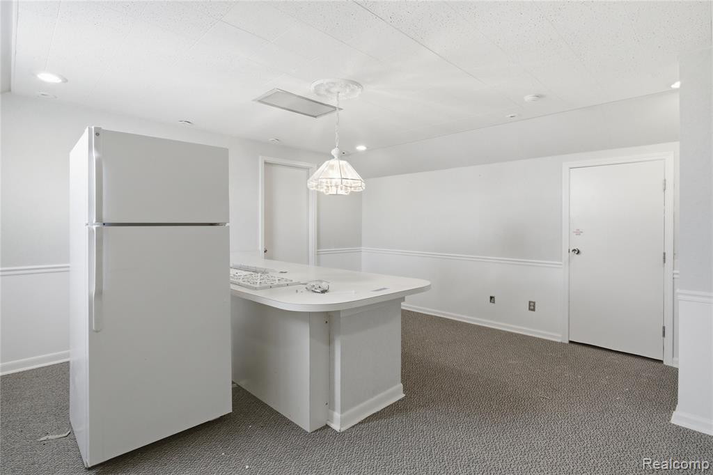 301 Summer Street Property Photo 35