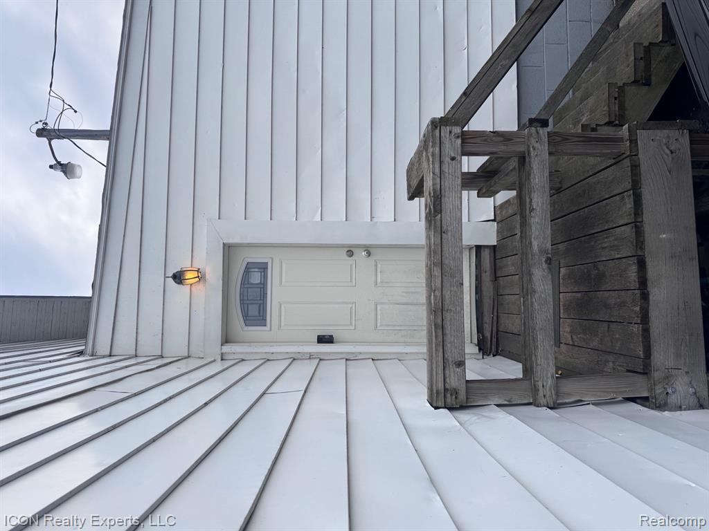29323 Gratiot Avenue Property Photo 21