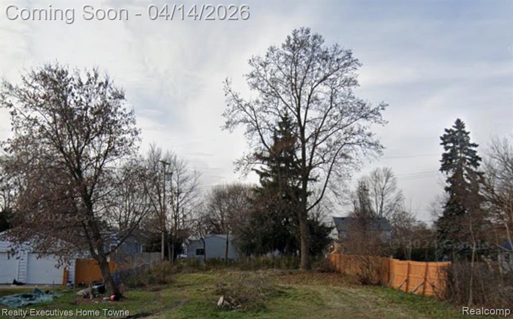 235 N Mary Street Property Photo 4