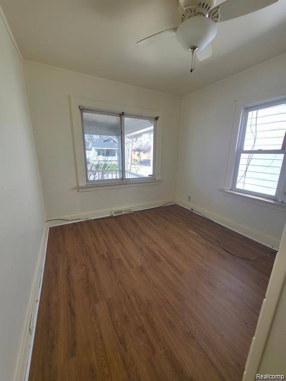 843 Ossington Avenue Property Photo 3