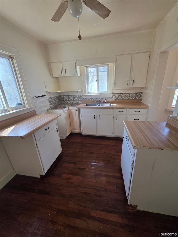 843 Ossington Avenue Property Photo 5