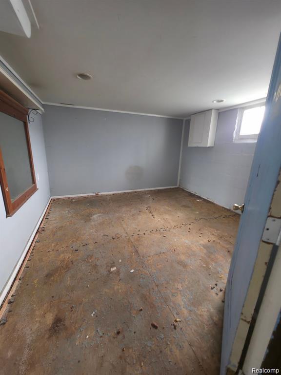 843 Ossington Avenue Property Photo 9