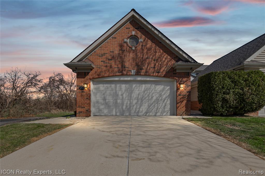3754 Knightbridge Circle