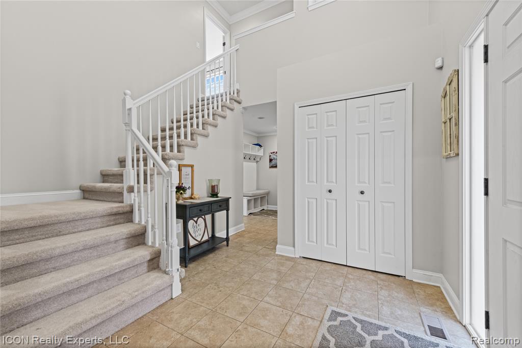 3754 Knightbridge Circle Property Photo 13