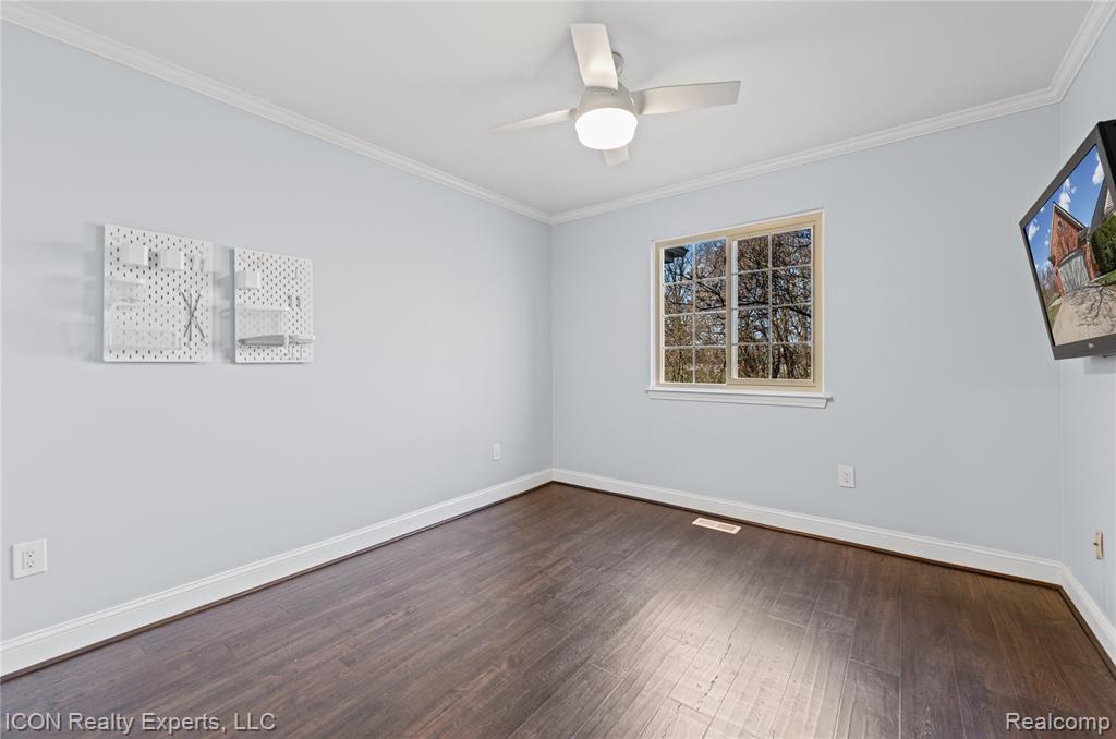3754 Knightbridge Circle Property Photo 21