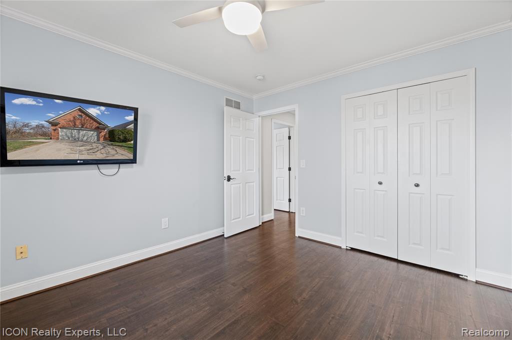 3754 Knightbridge Circle Property Photo 22