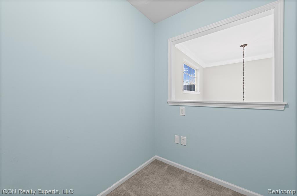 3754 Knightbridge Circle Property Photo 27