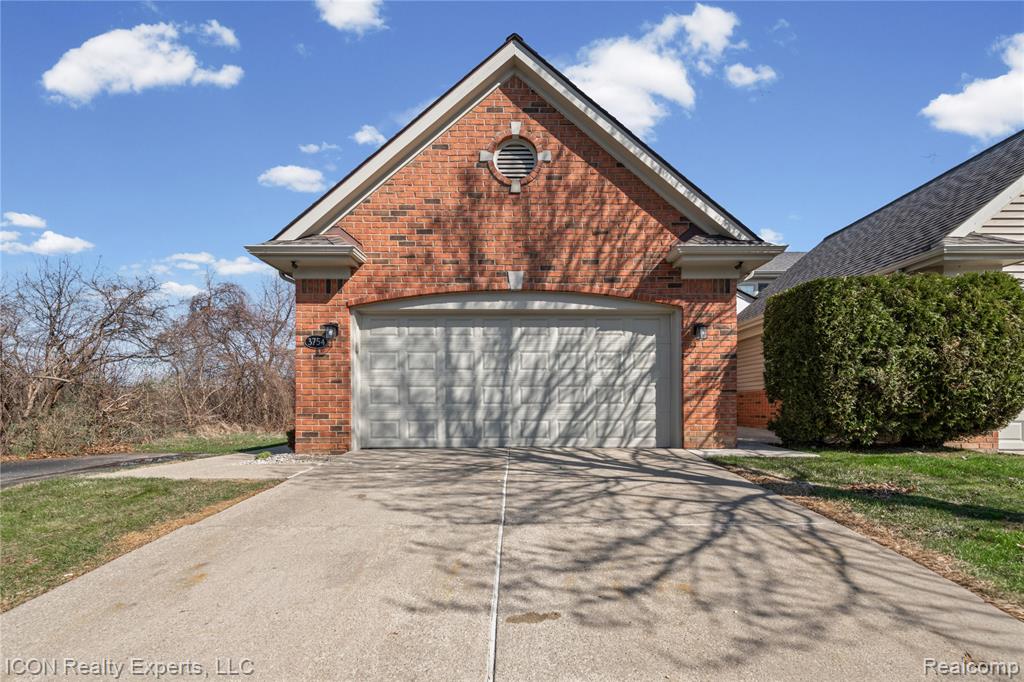 3754 Knightbridge Circle Property Photo 36
