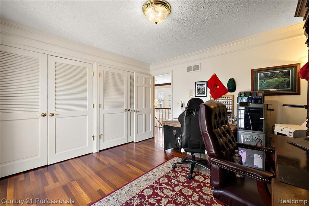 5423 Bristol Parke Drive Property Photo 42