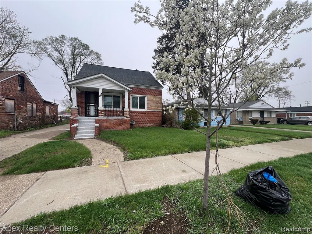 20411 Washburn Street Property Photo 1
