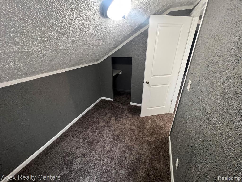 20411 Washburn Street Property Photo 23