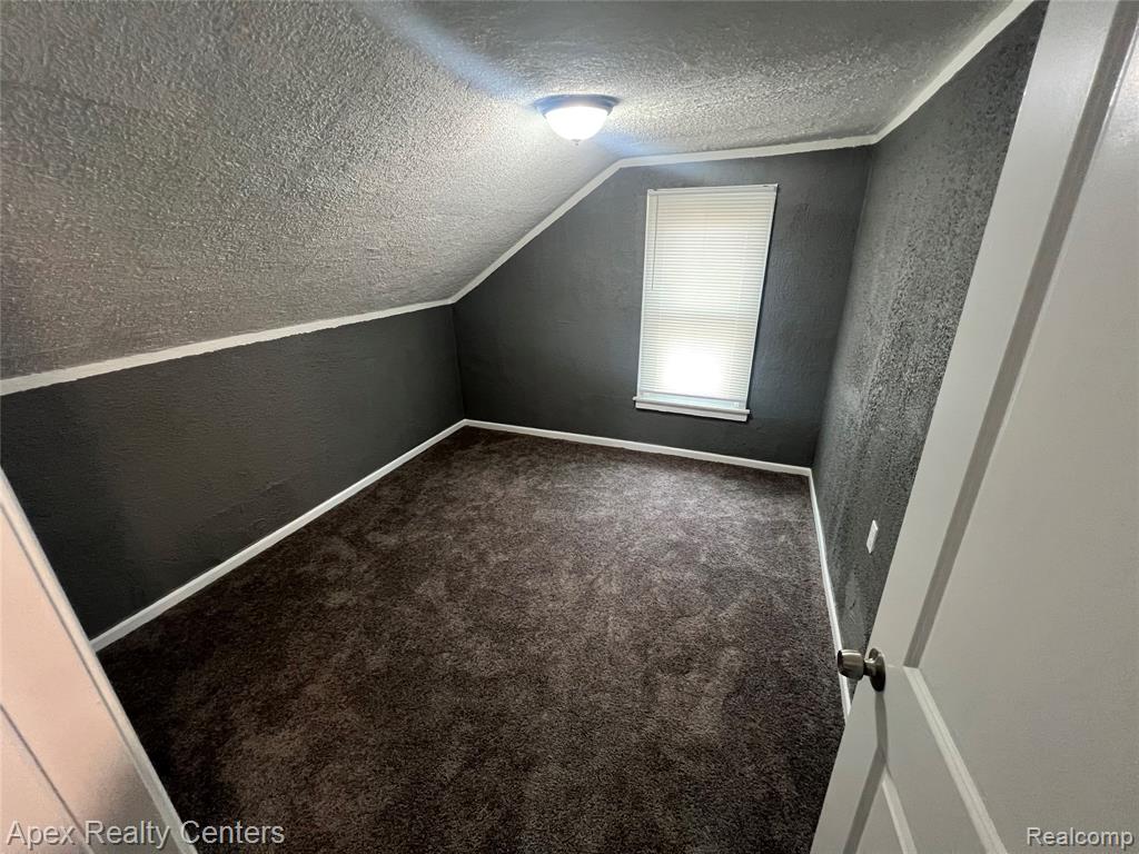 20411 Washburn Street Property Photo 24